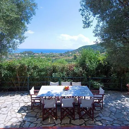 Villa Aliona *