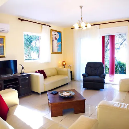 Aliona Villa Katelios