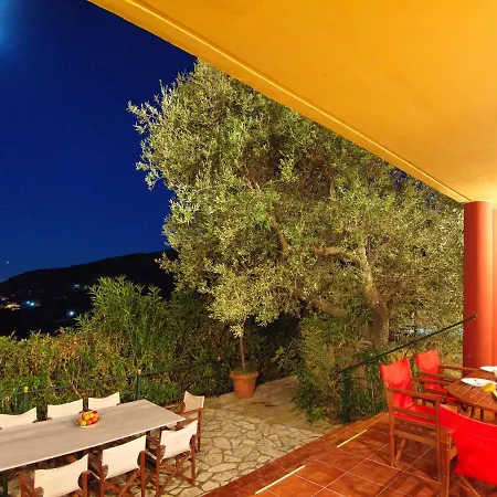 Villa Aliona *